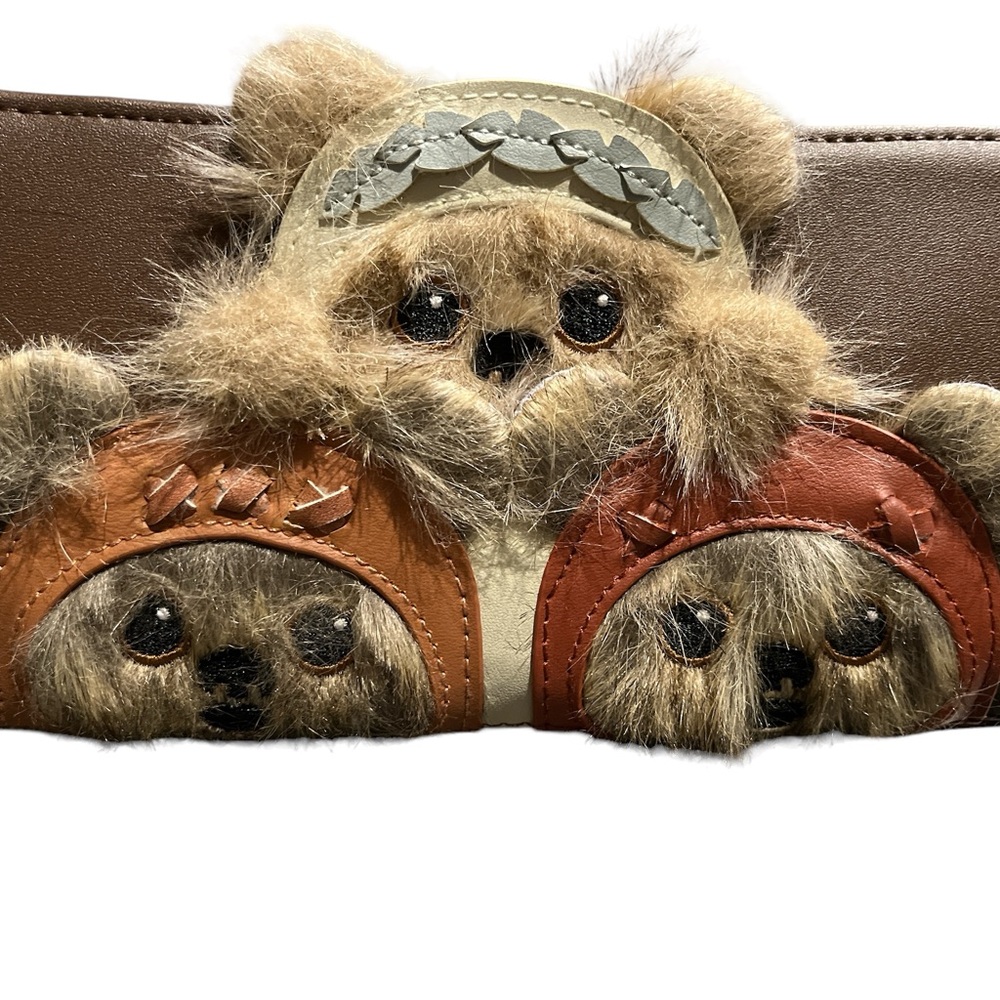 Loungefly x Star Wars Ewok Fuzzy Wallet FINAL PRICE - Picture 4 of 5